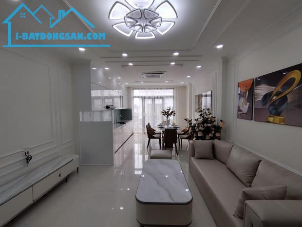 Văn La -90m2*5 tầng- vị trí tuyệt vời -kinh doanh, mở văn phòng-27 tỉ - 2