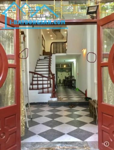 Cho thuê nhà ngõ  ôtô phố Vũ Tông Phan Thanh Xuân 45m x 4 tầng, giá 14tr/tháng