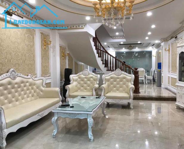 Bán nhà mặt phố Văn Quán, Hà Đông, 105m2, kinh doanh vô định - 1