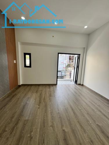Bán nhà riêng Nguyễn Sỹ Sách, phường 15 Tân Bình (chợ Tân trụ), 40m2 giá 3.8 tỷ - 3