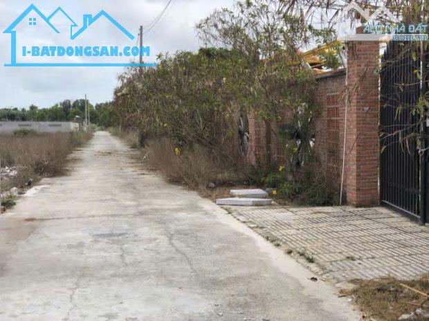 Thị trấn Phước Hải 🌈🌈🌈dt 1000m2-ngang 25x40 sẵn 400m2 thổ cư Đường bê tông xe hơi - 1