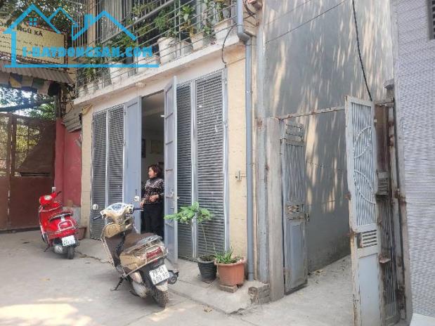 Bán nhà BaĐình - Nhỉnh 3,xTỷ 100m2