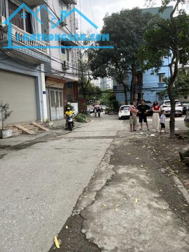 Bán Nhà Kim Giang. Hoàng Mai. Lô Góc. Ô Tô. DT 99m2. MT 4,7m. 4 Tầng. Giá 29,5 Tỷ. - 3