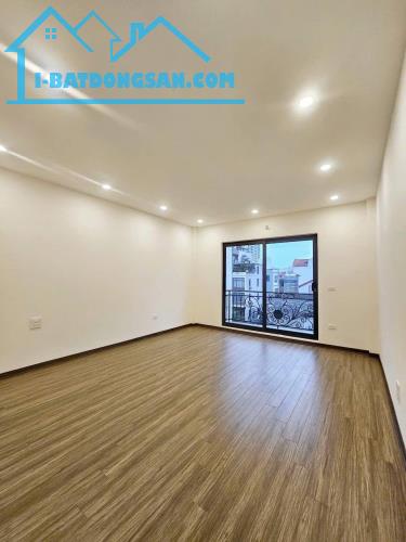 Siêu Phẩm.Bán Nhà Chu Huy Mân, Long Biên 51m2, 6T, giá 8,35 tỷ (Thang máy, ô tô gần) - 3