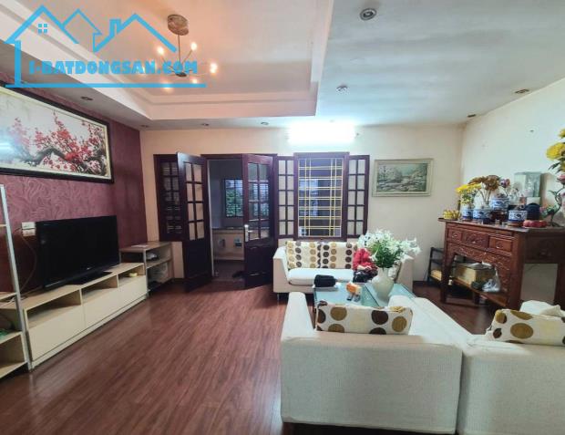 Bán Nhà Lý Nam Đế. Hoàn Kiếm. Thang Máy. Ô Tô. . DT 106m2. MT 6,6m. Giá 54,8 Tỷ. - 3