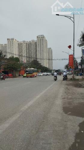 BÁN NHÀ 800M RA TRẠM TRÔI-Ô TÔ ĐỖ CỬA-400M RA QUỐC LỘ 32- 40M - 3.65 TỶ