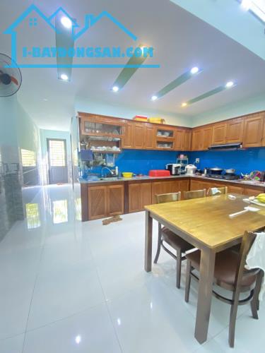 Bán nhà Dương Trí Trạch, Sơn Trà – 75m², 3 tầng, 4PN – Cách biển 3 phút – Đường 5.5m - 3