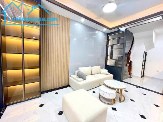 Bán nhà An Dương Vương 30m, 5 tầng, MT3.9 giá  5,75 tỷ  🌹RẺ NHẤT KHU VỰC TÂY Hồ - 3