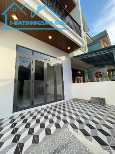 ♣ Kiệt Ô tô Cách Mạng Tháng 8, 120m2, 2 tầng, 4Pn, sân Ô tô, 3.x tỷ