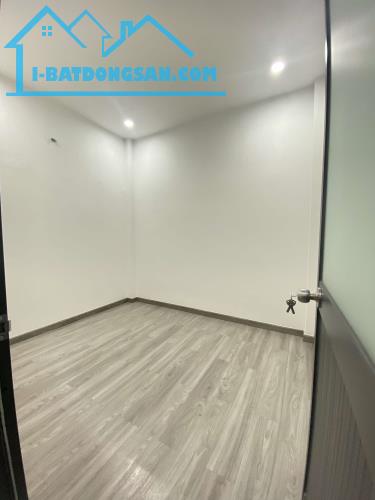 Bán nhà mới tinh Phường 10 Tân Bình Ni Sư Huỳnh Liên - 3.2 tỷ sổ vuông