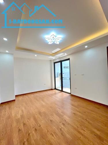 Bán nhà cực phẩm Thanh Xuân! 4 tầng thiết kế phong cách Châu Âu, full nội thất, ô tô đỗ cử - 1