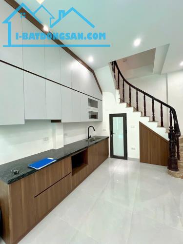 Bán nhà cực phẩm Thanh Xuân! 4 tầng thiết kế phong cách Châu Âu, full nội thất, ô tô đỗ cử - 2