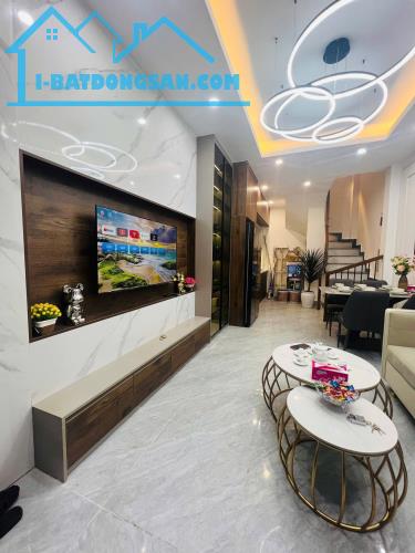 Bán nhà riêng 6,5 tỷ, 28 m2, 3PN, Hạ Đình, Thanh Xuân, full nội thất, view đẹp. - 4
