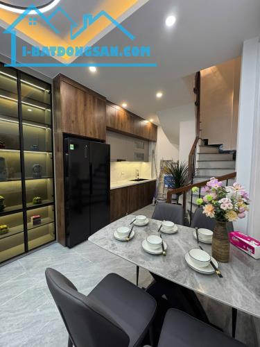 Bán nhà riêng 6,5 tỷ, 28 m2, 3PN, Hạ Đình, Thanh Xuân, full nội thất, view đẹp. - 2