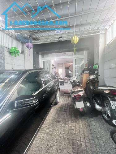 CẦN BÁN NHÀ CMT8 - QUẬN 10 - HẺM 6M -  DT:125M2 [ 4.4M ❌ 28M ] 3 TẦNG - NHỈNH 20 TỶ SÍU - 1