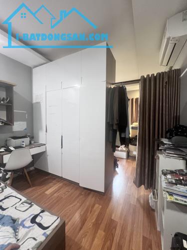 CẦN BÁN NHÀ CMT8 - QUẬN 10 - HẺM 6M -  DT:125M2 [ 4.4M ❌ 28M ] 3 TẦNG - NHỈNH 20 TỶ SÍU - 5