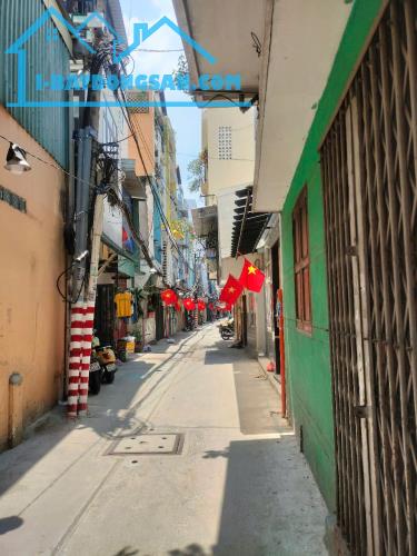 [Quận 3] Bán nhà đẹp mới xây trong Nguyễn Đình Chiểu, CMT8, Nguyễn Thượng Hiền, 4PN - 2