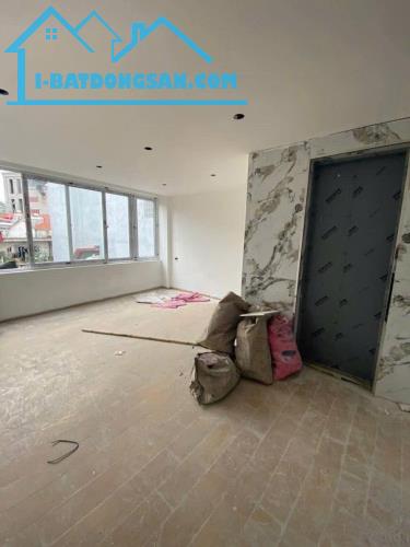 Nhà 31m2 Ngọc Hà 7 tầng - Ngõ nông - Thang máy - Cạnh Lăng Bác 8,2 tỷ