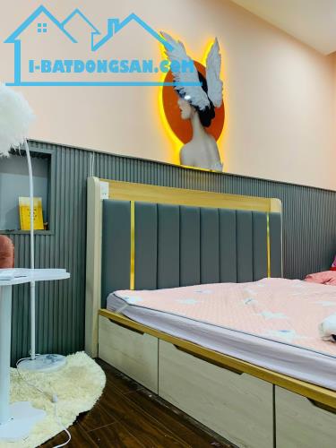 NHÀ MẶT TIỀN LÊ THỊ TÍNH - LÔ GÓC 2 MT - 52M2 - 3 TẦNG - MT:5,7M -  FULL NỘI THẤT - 5.3 T - 3