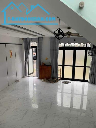 Bán nhà 2.5 tầng trục shophouse khu FPT, dòng tiền 15tr/th, Hòa Hải, Ngũ Hành Sơn 6 tỷ - 2