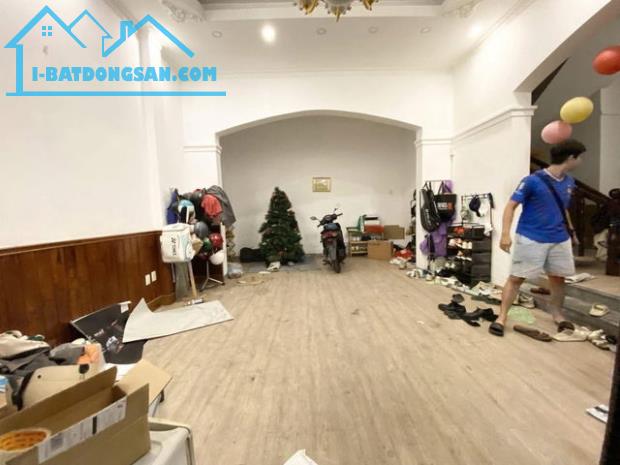 [Quận 3] Bán nhà Trần Quang Diệu, hẻm rộng, gần MT, xây kiểu biệt thự cổ - Chỉ 19.6 Tỷ - 1