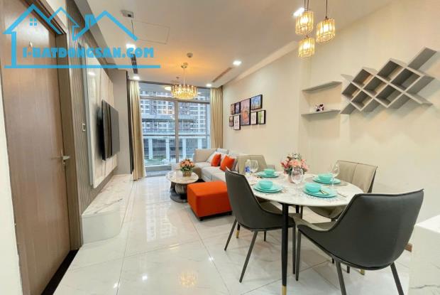 Vinhomes Central Park  Căn hộ 2PN đầy đủ nội thất với tiện nghi hiện đại và vị trí đắc - 1