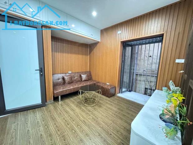 Bán tập thể Thanh Xuân lô góc tầm tiền hiếm , 2 ngủ , nội thất - 2.58 tỷ - 1