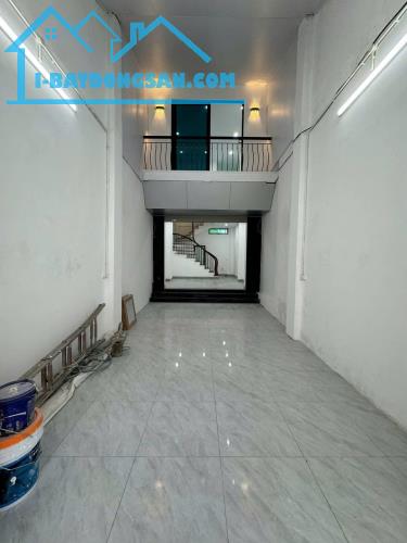 Cho thuê nhà Mặt Phố Tam Trinh, 5 tầng KD kết  hợp ở lại 14 Triệu/tháng - 1