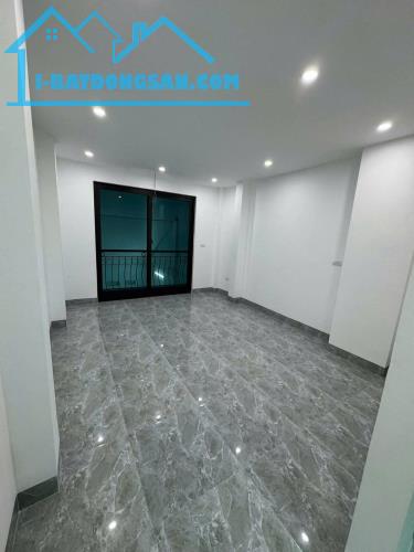 Cho thuê nhà Mặt Phố Tam Trinh, 5 tầng KD kết  hợp ở lại 14 Triệu/tháng - 4