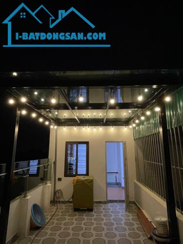SIÊU PHẨM NHÀ ĐẸP THẠCH BÀN – 5 TẦNG – NỘI THẤT CAO CẤP – SỔ ĐỎ CHÍNH CHỦ - 3