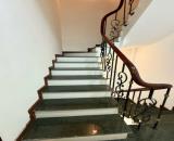 Cho thuê lâu dài nhà 5 tầng, nhà mới,nội thất mới ,oto đỗ cửa ngõ 462 Ngọc Thuỵ, Long Biên