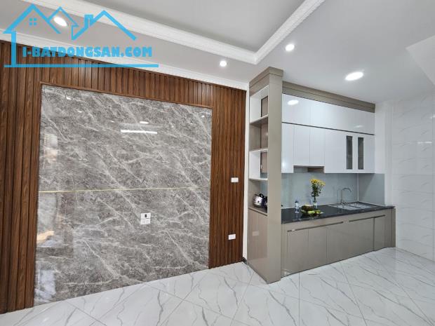 HOT! Nhà mới, Giá rẻ, ô tô VF3 thông phố Phúc Lợi, lô góc, 30m x5T, MT 4.5m, nhỉnh 5tỷ - 5