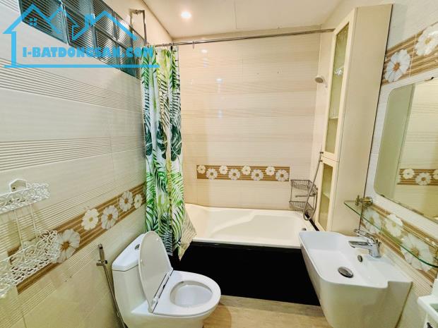 Lạc Trung 82 m2, kinh doanh, sổ vuông, ô tô tránh, 20 tỷ - 1