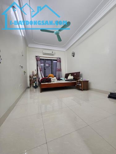 Bán nhà nam dư 3 tầng dân xây ô tô đỗ cửa kinh doanh hoàng mai - 1