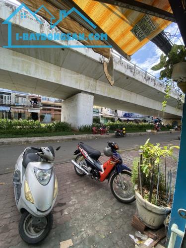 Bán nhà mặt tiền Phạm Hùng P9 - Q8, nhà cũ tiện xây mới - 97 m2 ( 5.15 * 19.5 ) giá 9.5 tỉ - 1