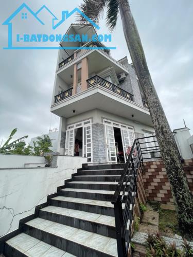 Bán nhà biệt thự 3tầng phường thạnh Lộc quận 12