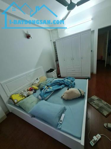 Bán nhà Hoàng Hoa Thám, 37m, 5 tầng, 6.5 tỷ, ngõ thoáng, gần phố, dân xây - 2