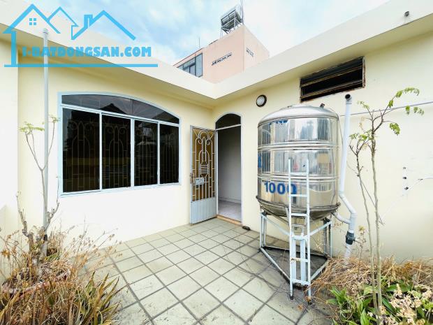 Bán GẤP nhà 3 lầu, HẼM XE TẢI, đường số7, P3 Gò Vấp 10,8 tỷ.