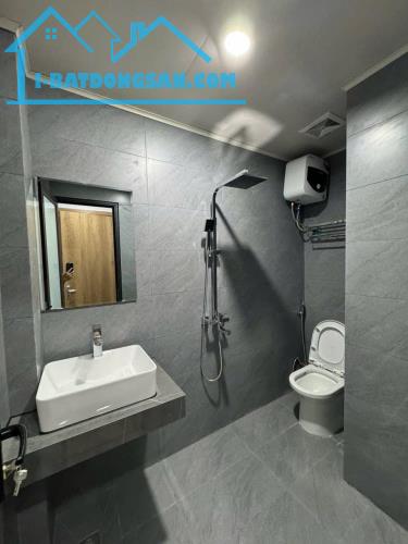6T Thang máy, Hoàng Ngân, gần Phố, 16 Phòng full - 80tr/tháng, DT 75m, MT 5m, 16 tỷ - 2