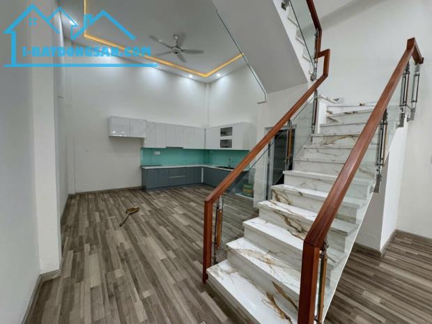 Siêu Phẩm  nhà Đ số 8 BHH B Giáp Tân Phú HXH 10 m ra mặt tiền 77m2,2 Tầng Nhỉnh 4 tỷ - 2