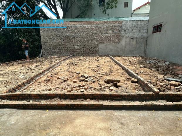 BÁN ĐẤT TRÂU QUỲ DƯỚI 100TR/M2, ĐƯỜNG Ô TÔ, NGÕ THÔNG