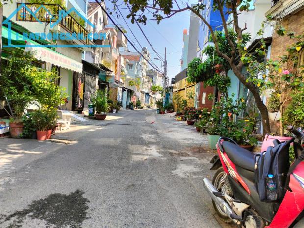 Nhà mặt tiền hẻm KD liên khu 5-6 gần chợ liên khu 5-6 hẻm 7m thông 56m2-2 Tầng Nhỉnh 3tỷ - 1