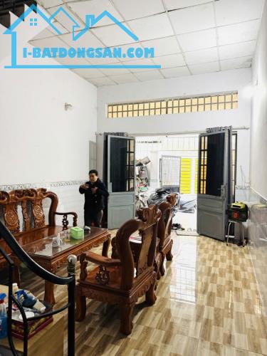 Nhà mặt tiền hẻm KD liên khu 5-6 gần chợ liên khu 5-6 hẻm 7m thông 56m2-2 Tầng Nhỉnh 3tỷ - 2