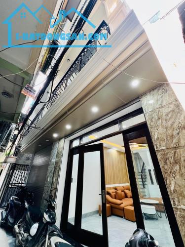 NHÀ ĐẸP PHỐ TRẦN KHÁT CHÂN - LÔ GÓC - THANG MÁY - LÕI HAI BÀ TRƯNG   35m-5 tầng -8,6 tỷ