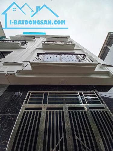 NHÚ 5TỶ NHÀ MỚI 5TẦNG 33M2 - LÔ GÓC - TRUNG TÂM THANH TRÌ - 1