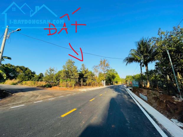 CHÍNH CHỦ BÁN 1323m2 ĐẤT LÀM NHÀ VƯỜN THỔ CƯ SẴN GẦN QL13 190TR - 1