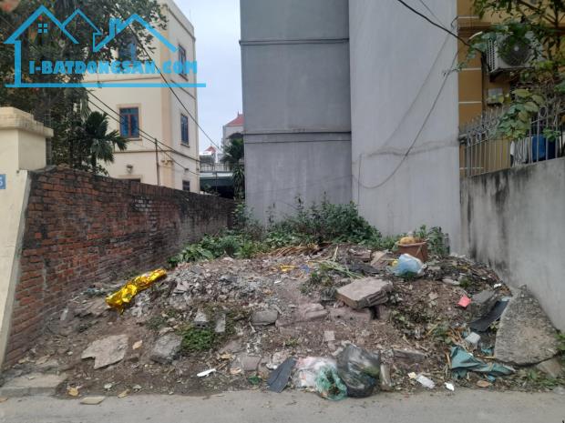 ĐẤT CHÚC SƠN ĐƯỜNG THÔNG ÔTÔ ĐỖ CỬA