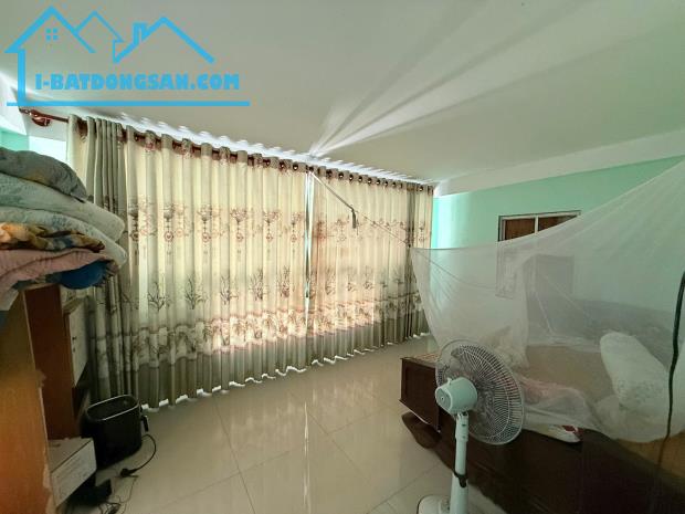 NHÀ MẶT TIỀN PHAN BÁ PHIẾN - 300M2 - 3 TẦNG + DÃY TRỌ 7 PHÒNG - GẦN CHỢ CHIỀU - 15.4 TỶ - 2