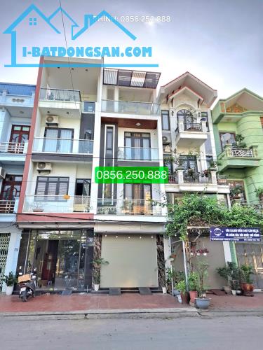 Nhà 4 tầng dân xây hiện trạng còn mới nguyên; đường Ngô Gia Khảm có yếu tố K. doanh; 5,8 T