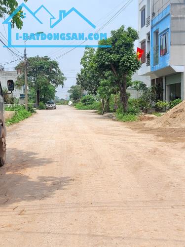 🌟 BÁN LÔ ĐẤT NHÁNH LƯƠNG VĂN CAN , LAM HẠ,  PHỦ LÝ , HÀ NAM DT 100M MT 5M GIÁ CHỈ 5.9 TỶ